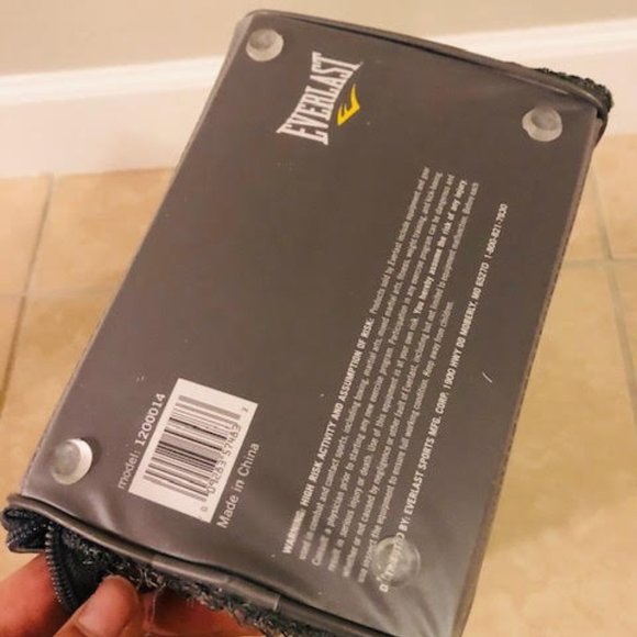[Like New] Everlast Pro Style Training Gloves -Blk - Picture 9 of 11